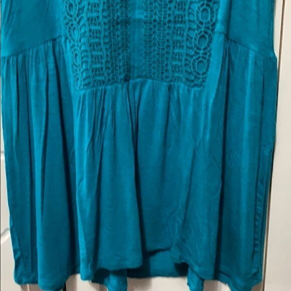 NWT Chelsea & Theodore Teal crochet front Tunic S - Picture 3 of 12